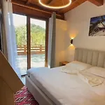 Penzion Alberti Llogara Dukat