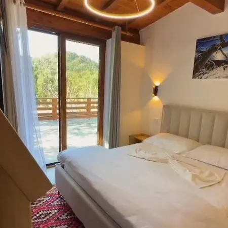 Penzion Alberti Llogara Dukat
