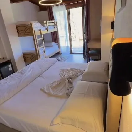 Alberti Llogara 3*
