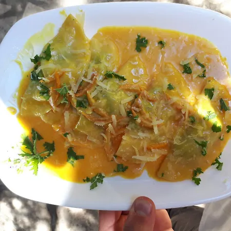 게스트하우스 Alberti Llogara 3*