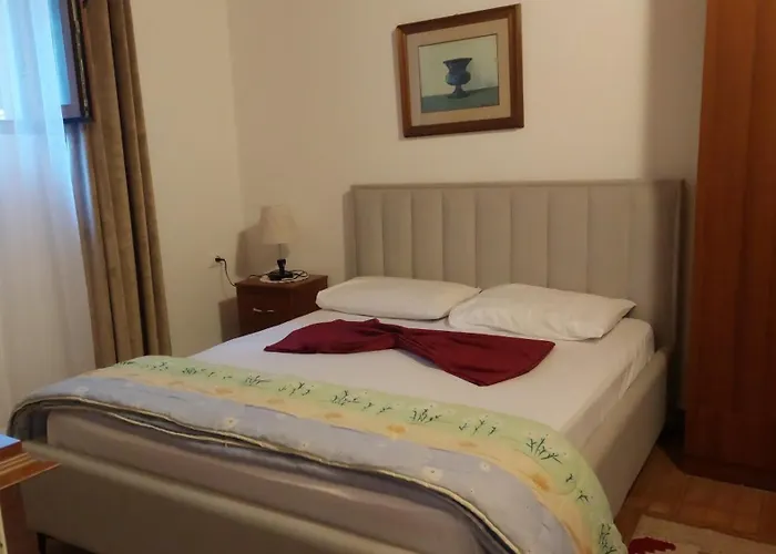 Alberti Llogara Konukevi 3*
