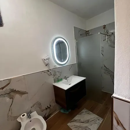 Alberti Llogara Guest house Dukat