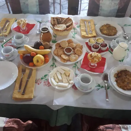 Alberti Llogara Guest house Dukat