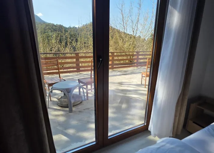 Alberti Llogara 3* Dukat